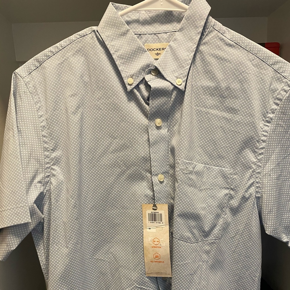 Dockers Button Shirt (M)